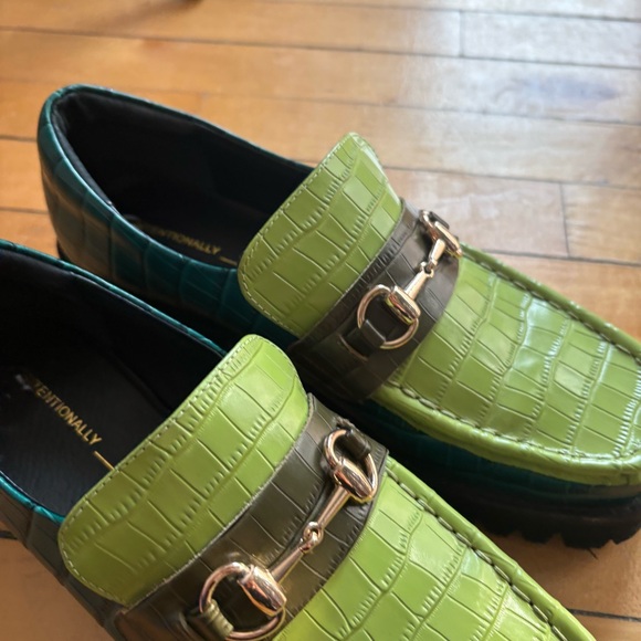 The Intentionally Blank Sz 9 HK-2 Croc Green Leather Loafer - Picture 6 of 11
